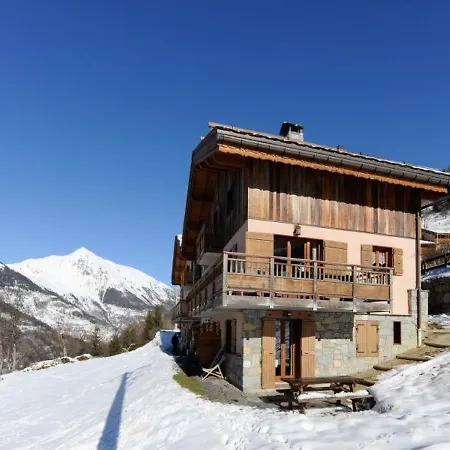 Apartment Varcins 3 *