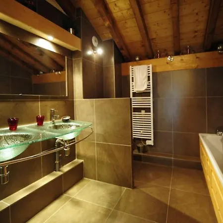 Varcins 3 Apartment *