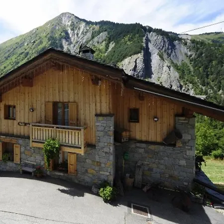 Apartment Varcins 3 *